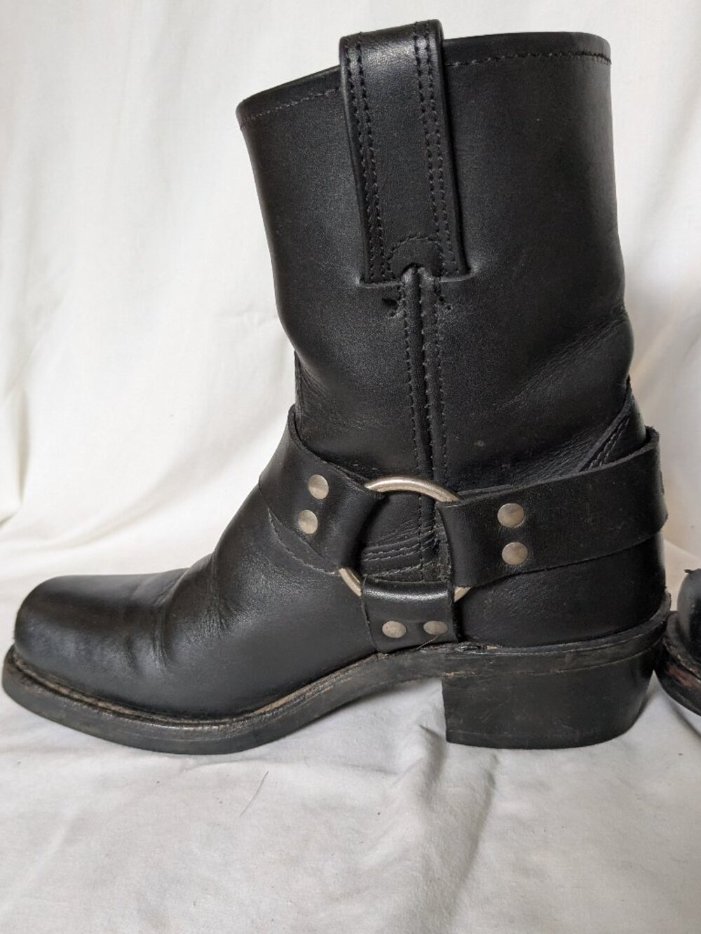 Frye Black "Harness 8R" Leather Boots size 6M - Picture 3 of 9